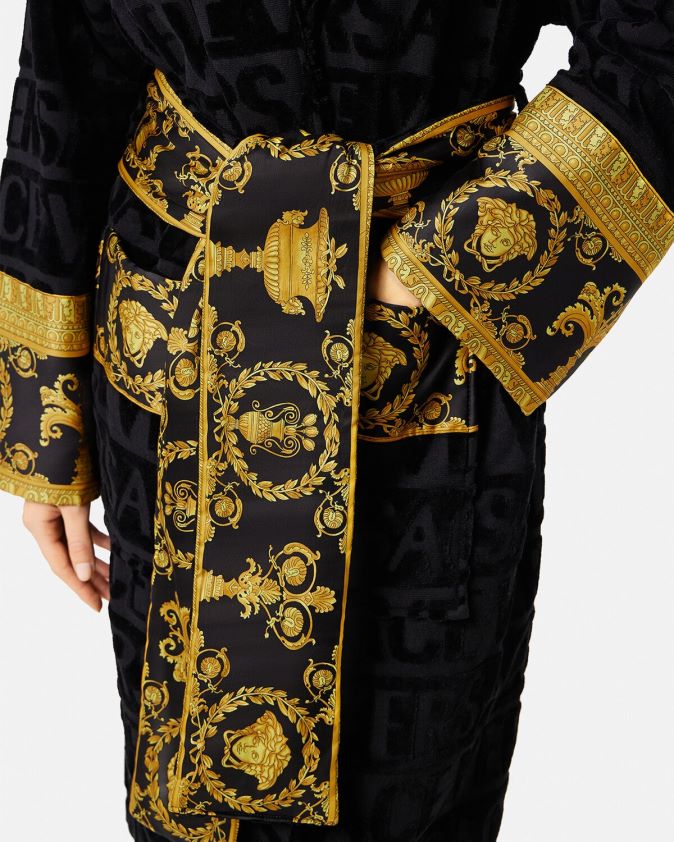 نحيف أنا رداء الحمام الباروكي Versace أسود 0FVD2J1084 الملابس الداخلية وملابس البحر