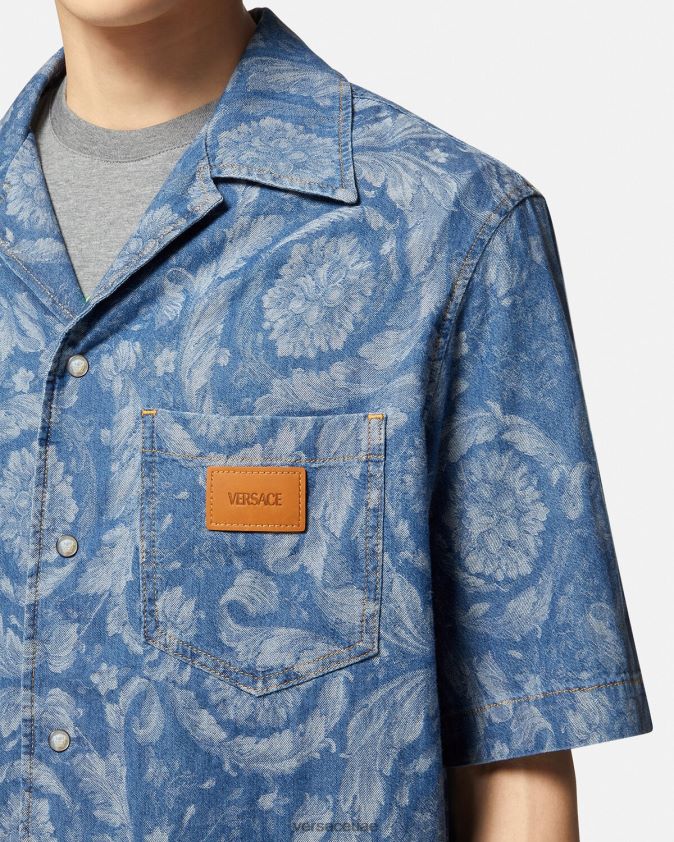 رجال قميص الدنيم صورة ظلية الباروك Versace الأزرق والطباعة 0FVD2J1298 ملابس