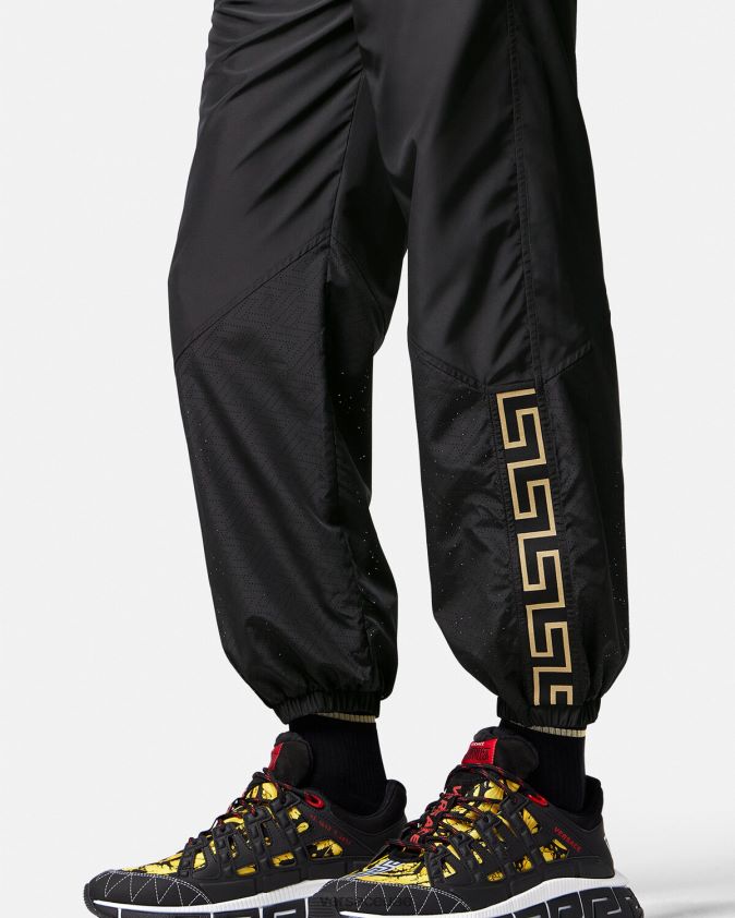 رجال بنطال رياضي من النايلون اليوناني Versace أسود 0FVD2J1453 ملابس