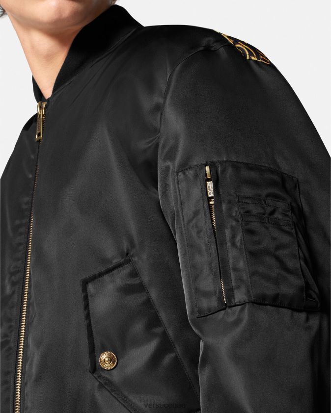 رجال سترة بومبر بشعار الماركة Versace الذهب الأسود 0FVD2J2417 ملابس