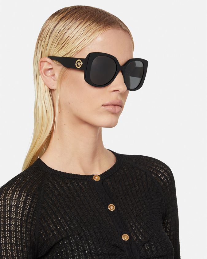 نحيف نظارة شمسية مربعة على شكل أيقونة ميدوسا Versace أسود 0FVD2J672 مُكَمِّلات